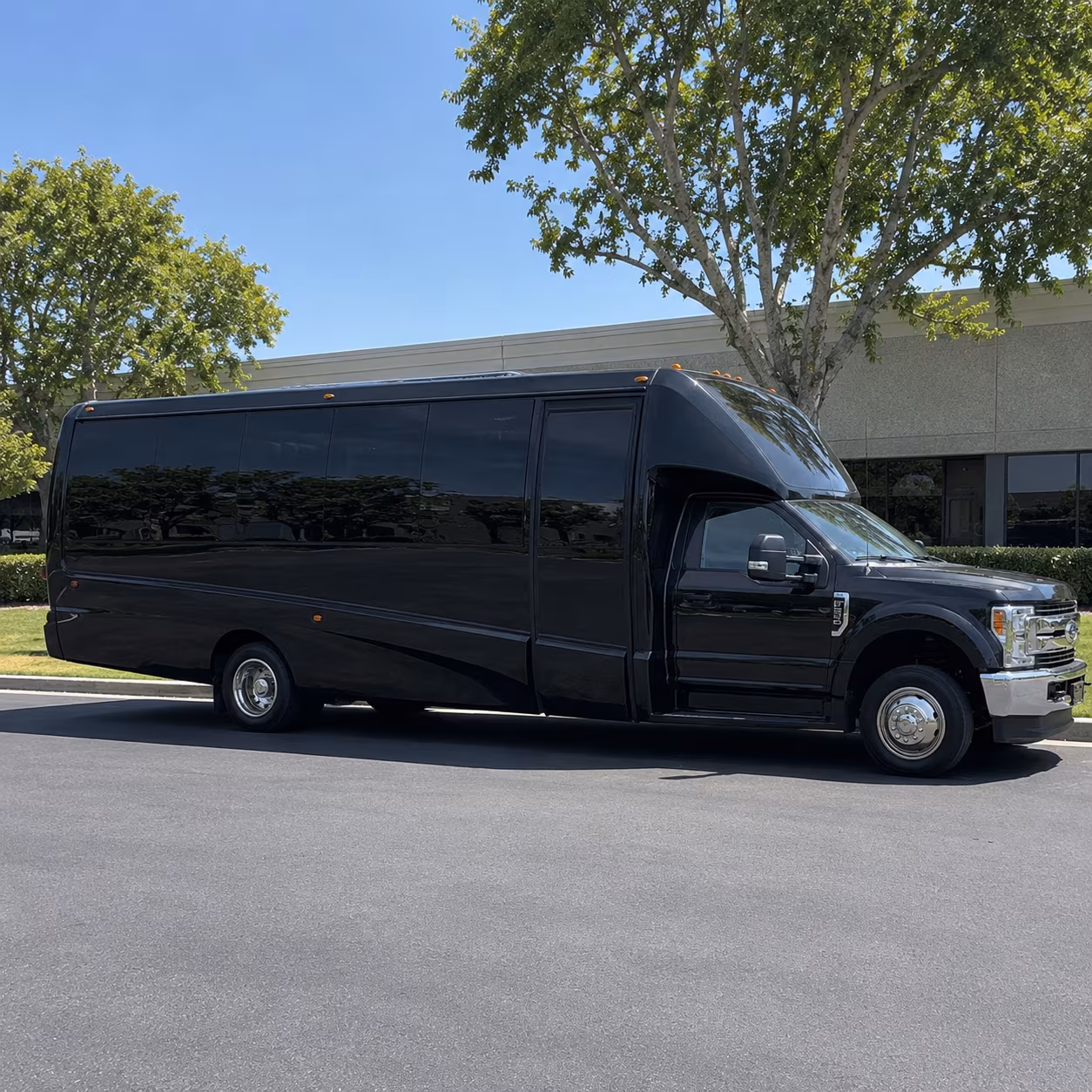 Rent a Bus to Omni La Costa Resort & Spa Weddings