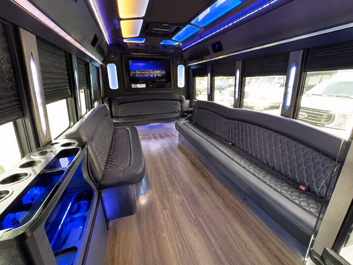 Passenger watching the Carlsbad scenery during a regional party bus road trip