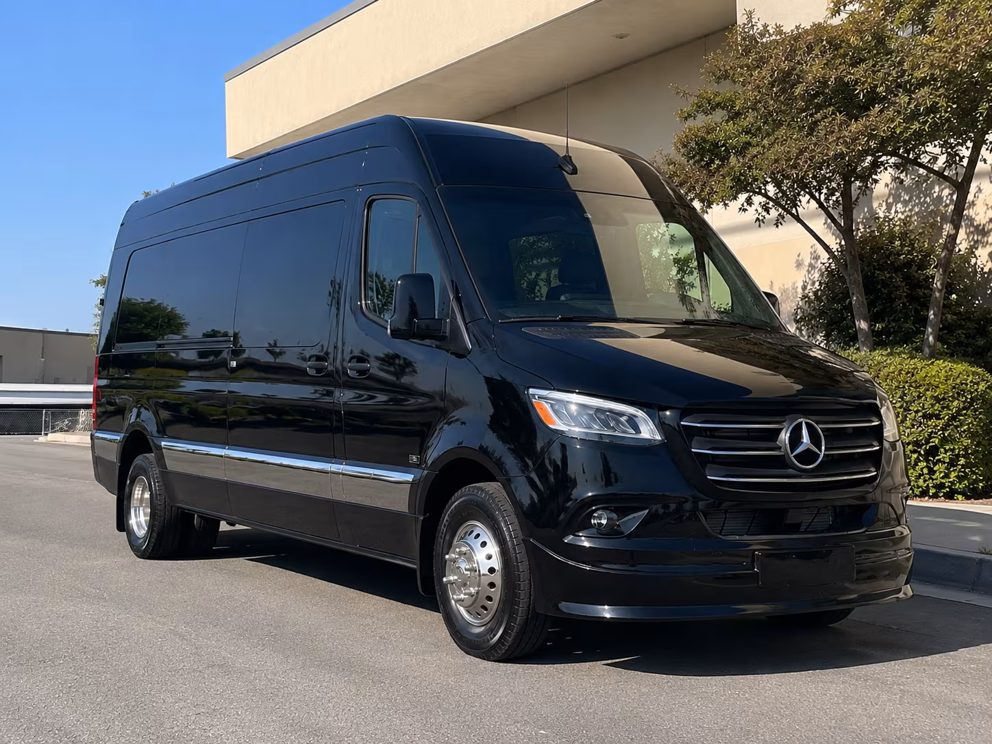 Carlsbad Airport Shuttle & Transportation party bus exterior