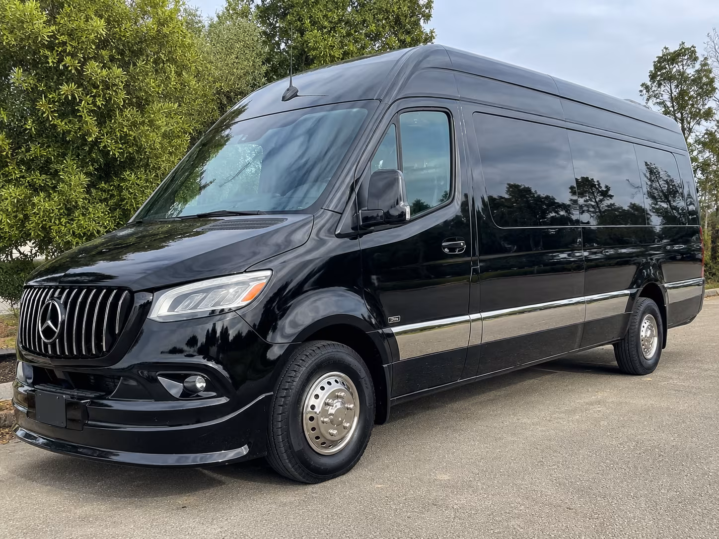 Carlsbad Airport Shuttle & Transportation party bus exterior
